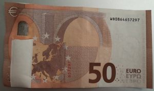 Обмен ветхих купюр евро