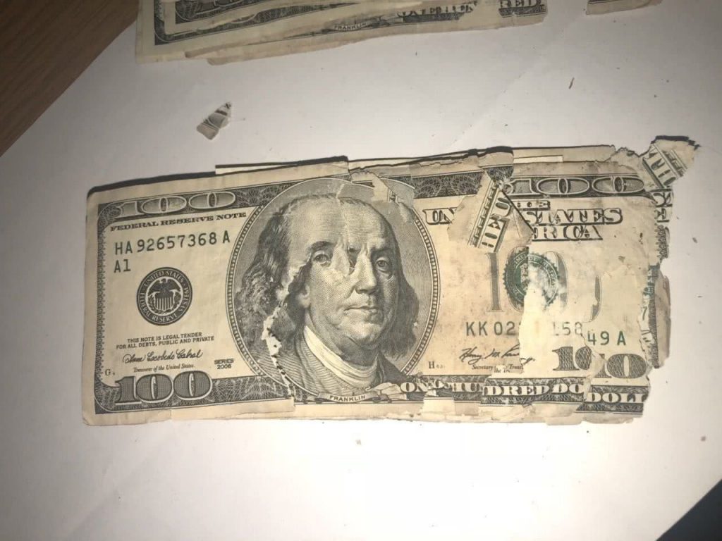Обмен старых банкнот на новые