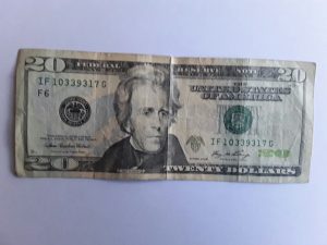 Обмен старых купюр долларов