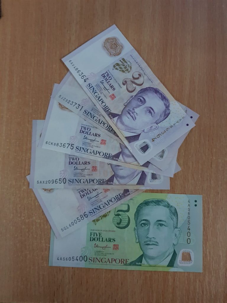 Валюта сингапурский доллар